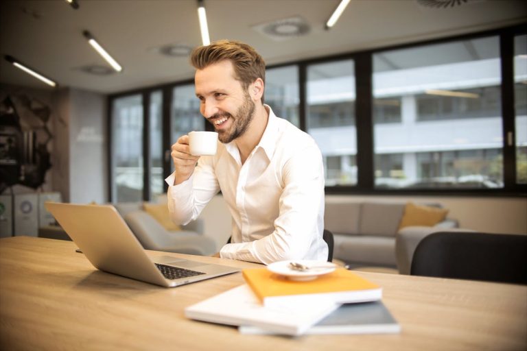 Développement en franchise : gagnez du temps grâce à un logiciel de recherche de candidats à la franchise