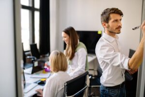 Quels sont les défis à relever en franchise et quels sont les conseils pratiques ?